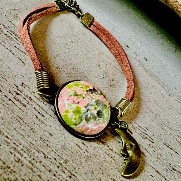 Handmade Unakite Crystal Stone Bohemian Gold and Pink Crescent Moon Bracelet - Picture 2 of 3